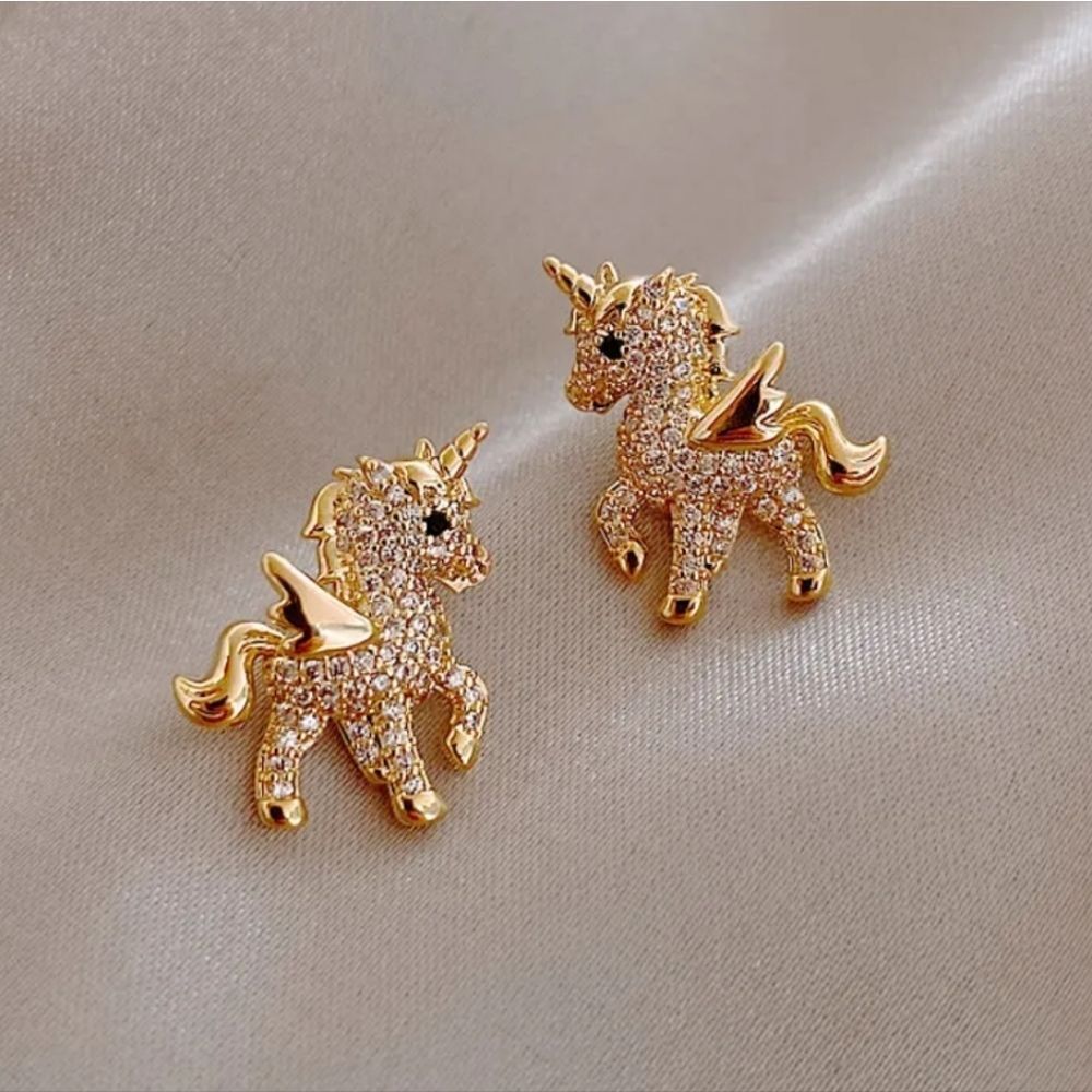 NWOT Unicorn Earrings